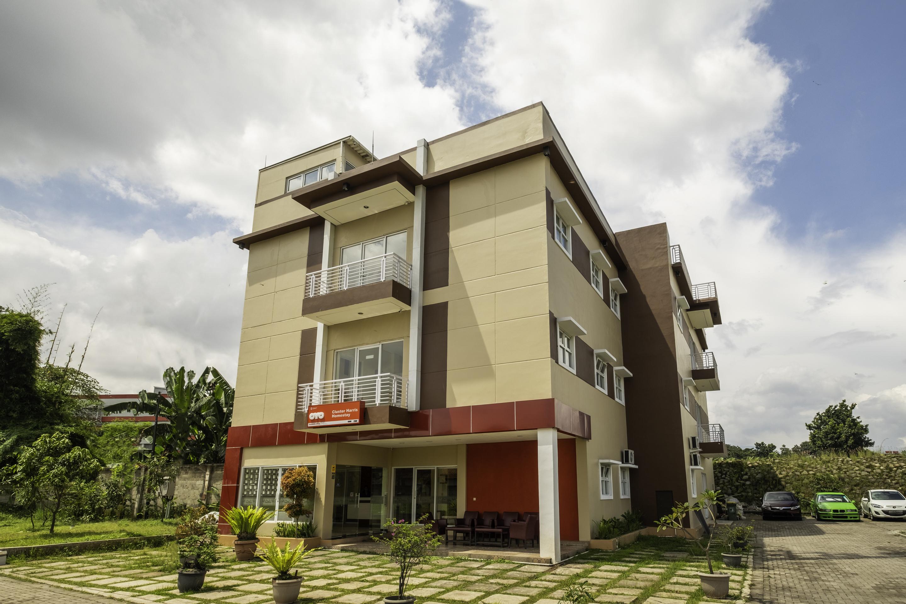 Oyo 2947 Cluster Harris Home Stay & Kos Cimindi Luaran gambar